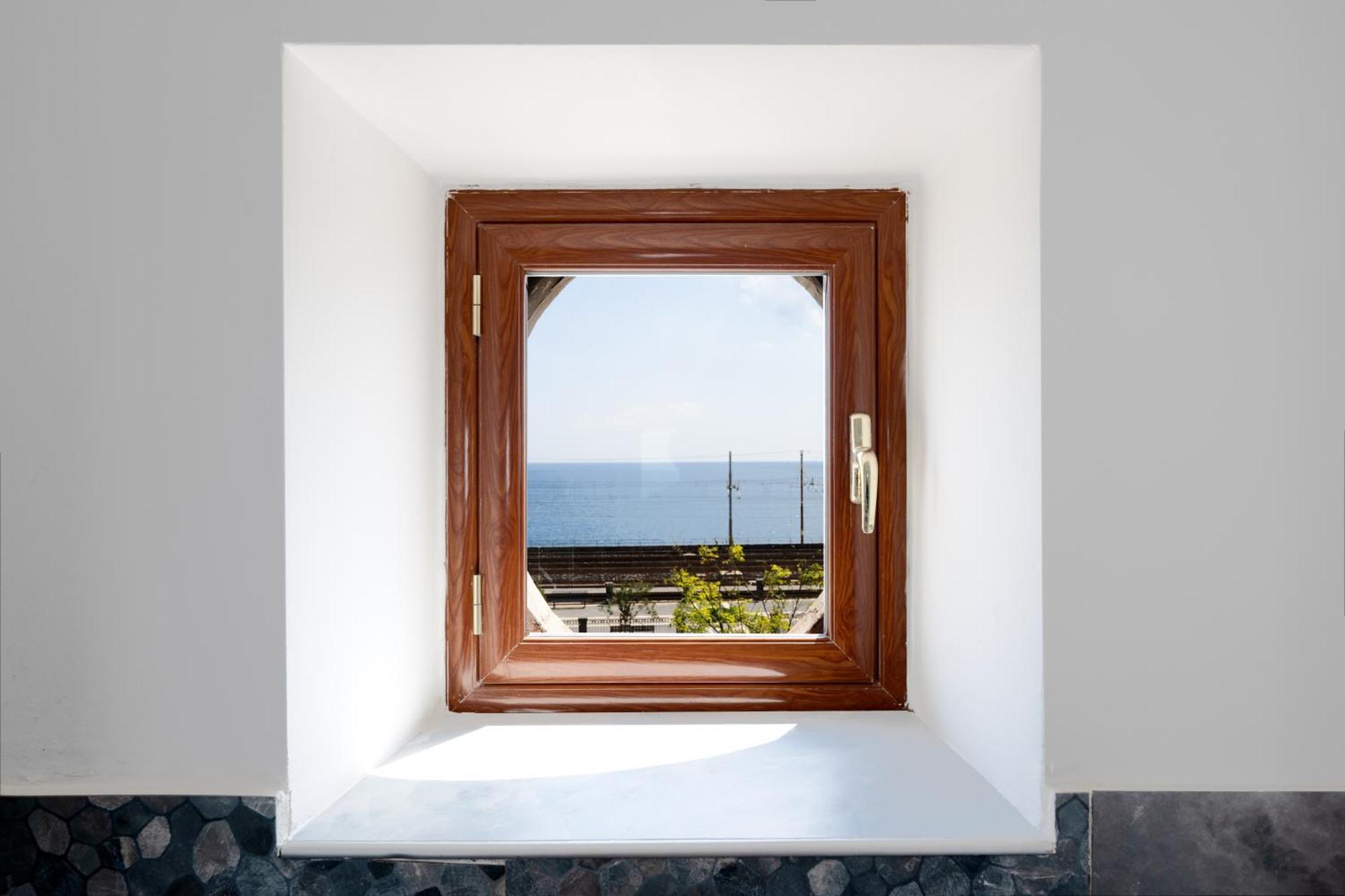 Quintessenza Marina Holiday Home คาตาเนีย ภายนอก รูปภาพ